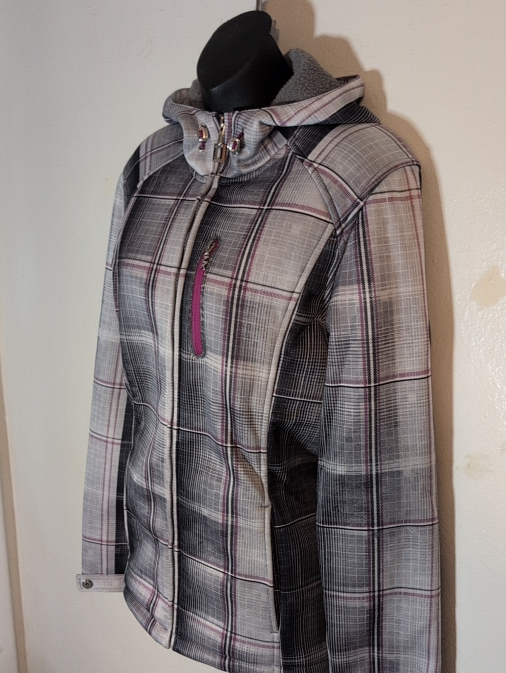 SNOWBOARD HOODED JACKET